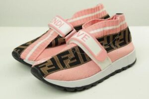 FF Trainer LOVE Pink